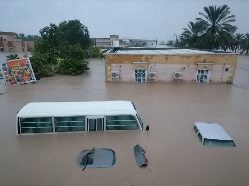 لقطات من الدمار الذي خلّفه إعصار شاهين